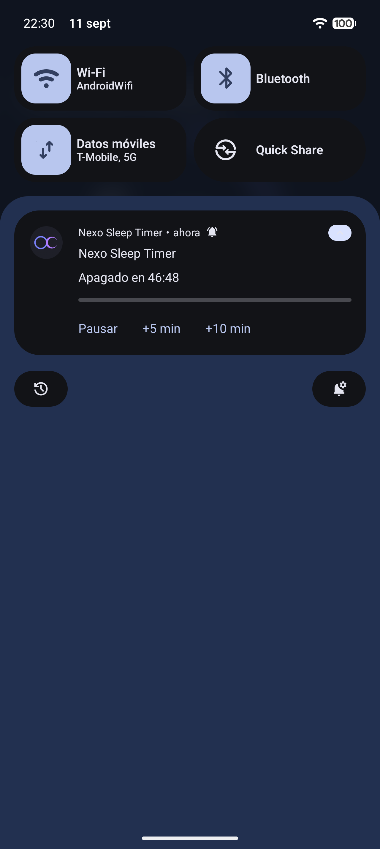 Notificación persistente de Nexo Sleep Timer con el tiempo restante y las acciones de pausar y añadir minutos.